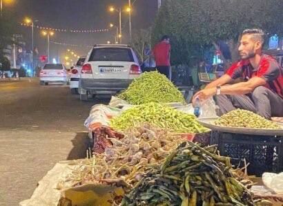 عکس| شرایط غم انگیز بازیکن استقلال/ ستاره خوزستانی مجبور به دست فروشی شده است