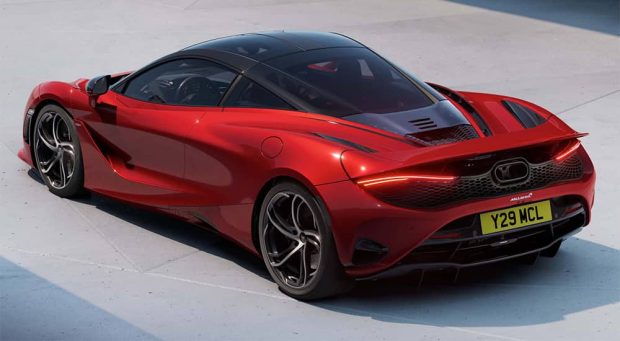 نمای عقب سوپرکار McLaren 750S