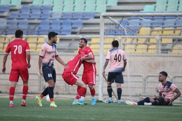 عکس| نساجی‌چی‌ها برای تقابل با پرسپولیس چریک شدند