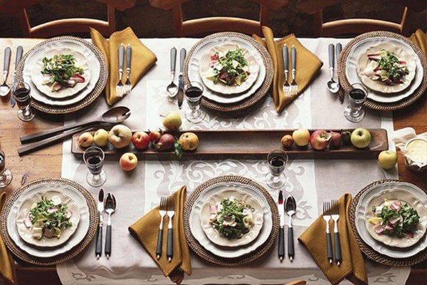 تزیین میز ناهار خوری با 5 ایده ساده برای ایجاد فضایی دلنشین